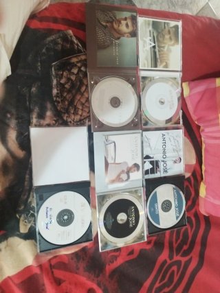 Discos firmados Antonio José