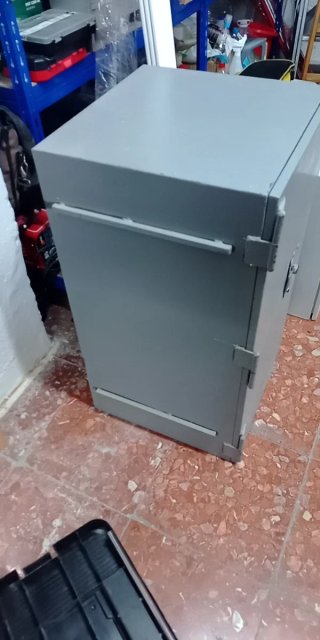 Baúl metálico