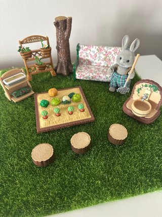 Huerto Sylvanian Families con accesorios