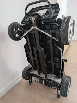 Scooter eléctrico movilidad reducida plegable