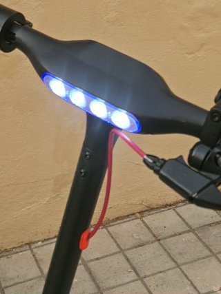 Patinete Eléctrico Negro iScooter