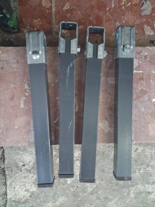 Dos juegos de 4 Patas para Somier Metálicas