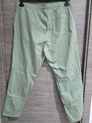 Pantalón casual verde