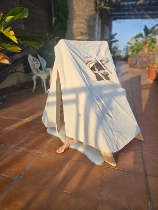 Cabaña infantil de tela y madera