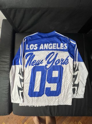 Conjunto + 1 camiseta negra L gratis
