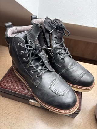 Botas de moto negras con protecciones, nuevaspuest