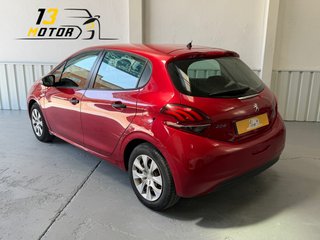 Peugeot 208 2016