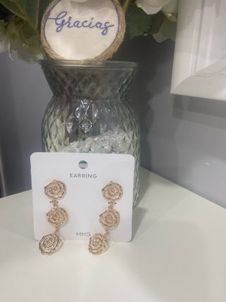 Pendientes Mango dorados espiral CON ETIQUETAS