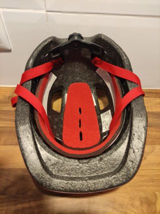 Casco protección infantil rojo. Talla53-56.