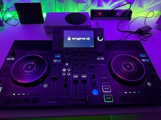 Mesa DJ Denon DJ SC Live 2