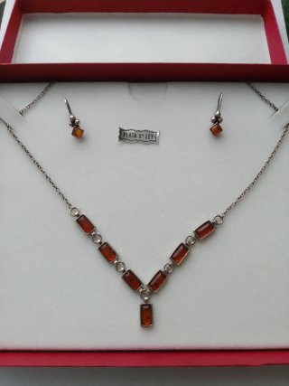 Conjunto Plata y Ámbar