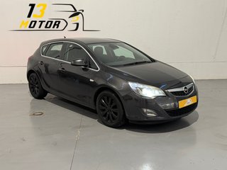 Opel Astra 2011