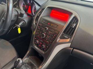 Opel Astra 2011