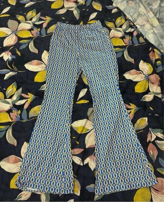 Pantalón licra estampado geométrico