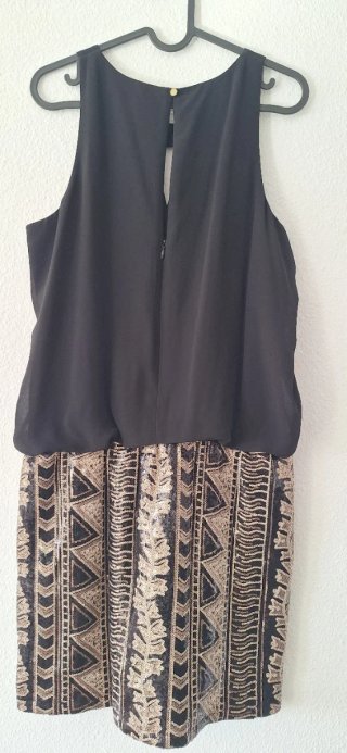 Vestido Negro con Falda de Lentejuelas Talla M
