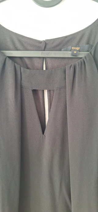 Vestido Negro con Falda de Lentejuelas Talla M