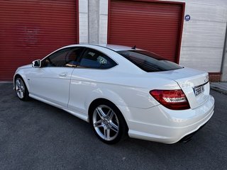 Mercedes Clase C 	180 BLUE EFFICIENCY EDITION