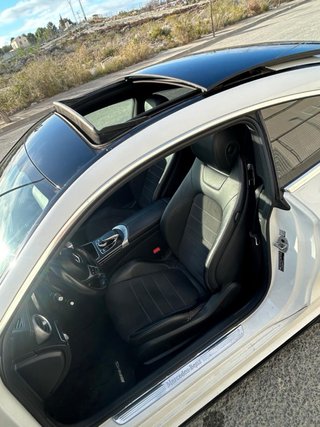 Mercedes-Benz C 220D AMG, panorámico, muy cuidado