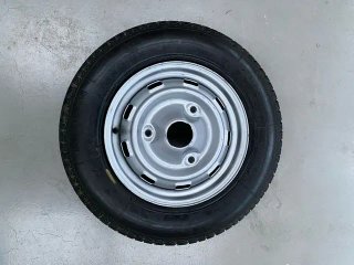 Rueda completa coche clásico de 3 agujeros