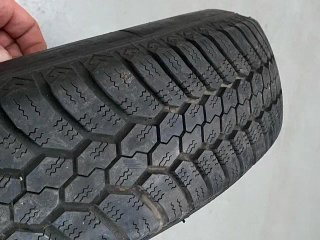 Rueda completa coche clásico de 3 agujeros