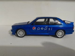 BMW E30 M3 escala 1/24