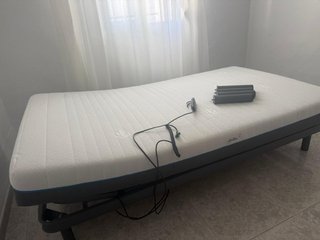 Cama articulada 90cm, con doble juego de patas.