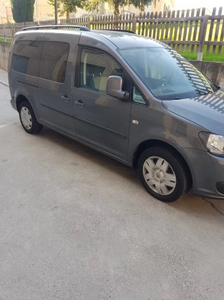 Volkswagen Caddy 2011