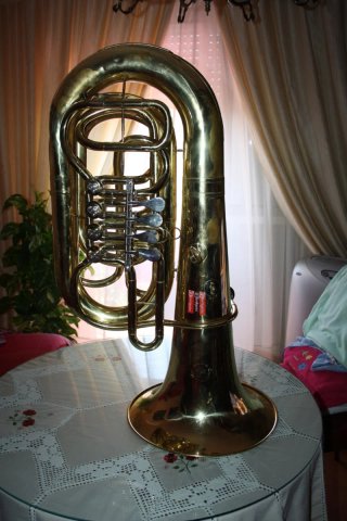 Tuba en Do