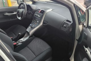 Toyota Auris 2010