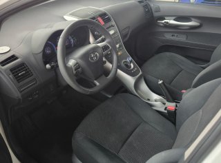 Toyota Auris 2010