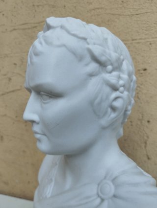 Antica scultura busto Giulio Cesare in ceramica