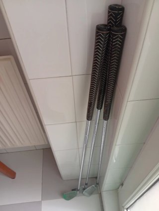Palos de Golf Hogan Radial E, 7, 9. Clásic