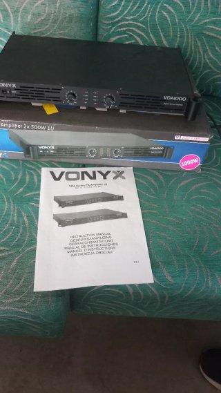 Amplificador Vonyx VDA1000 2x 500W 1U