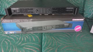 Amplificador Vonyx VDA1000 2x 500W 1U
