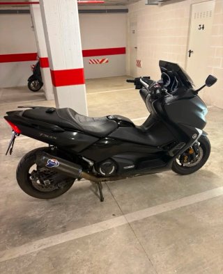 SE VENDE  ESCAPE TERMIGNONI CARBONO T MAX