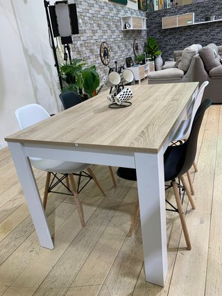 Mesa comedor + 4 sillas 138cm