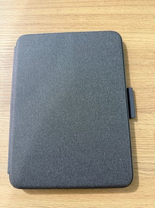 iPad 10 64GB + Logitech Combo Touch Plata