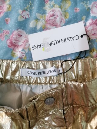 Gonna Calvin Klein + regalo