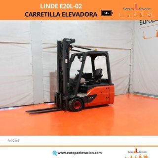CARRETILLA ELEVADORA 2000 KG