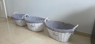 Cestas de mimbre blancas con forro