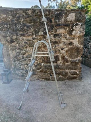 Escalera Piscina Metal y Plástico Gris