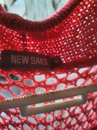 Chaqueta larga sin mangas NEW SAKS roja