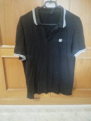 Polo negro talla L
