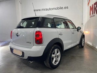 MINI Countryman One D 2011