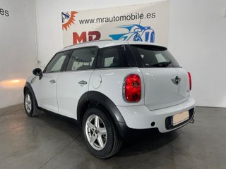 MINI Countryman One D 2011