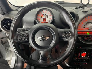 MINI Countryman One D 2011