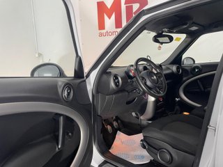 MINI Countryman One D 2011