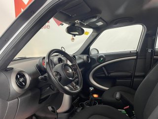 MINI Countryman One D 2011