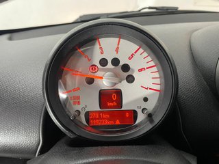 MINI Countryman One D 2011