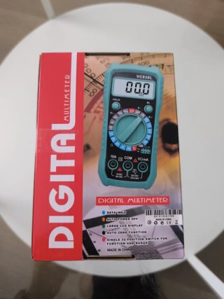 Multímetro Digital XL830L